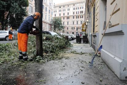 Risultati immagini per roma maltempo